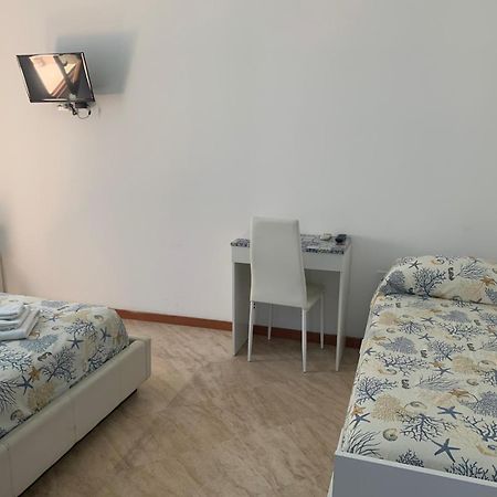 Borgo Marino Suite B&B 切法卢 外观 照片